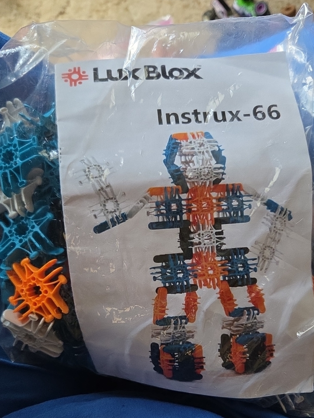 Lux Blox Instrux-66, 135 Pieces With Instruction Booklet With Vatious Ideas